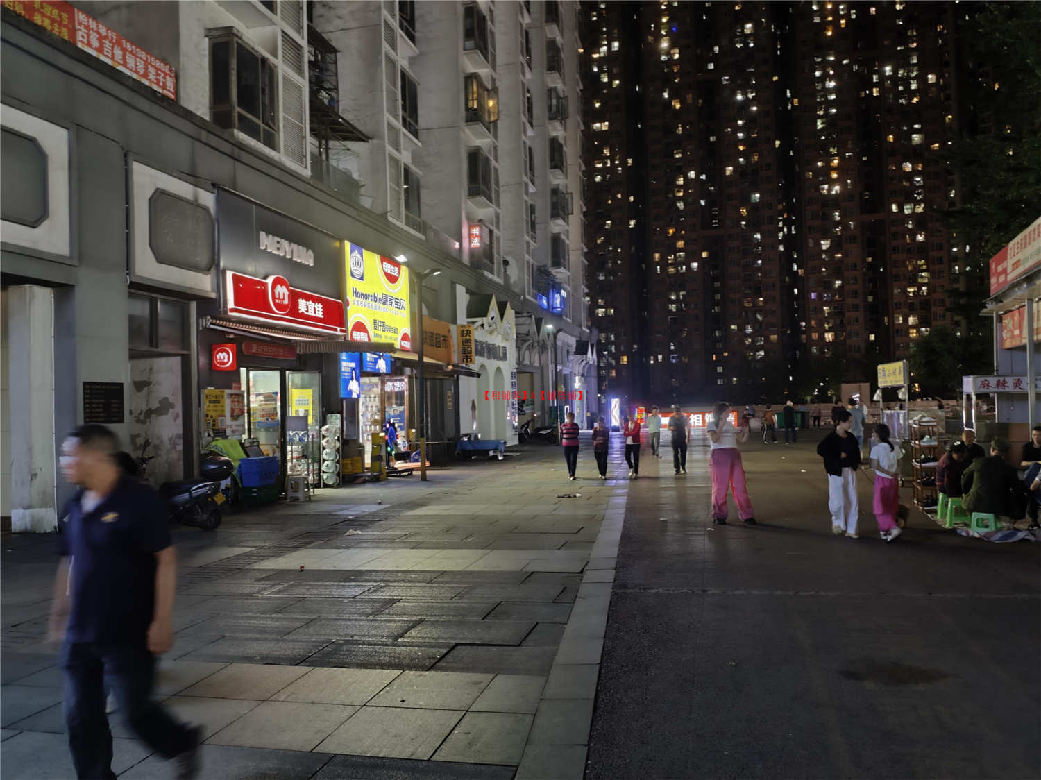 花果园W2区美宜佳便利店整体转让，有烟证！